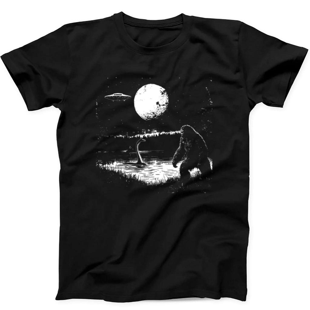 Bigfoot Loch Ness Monster Alien UFO Full Moon Believe Weird Humorous Hilarious Witty Funny Gift Black Tee T Shirt 393