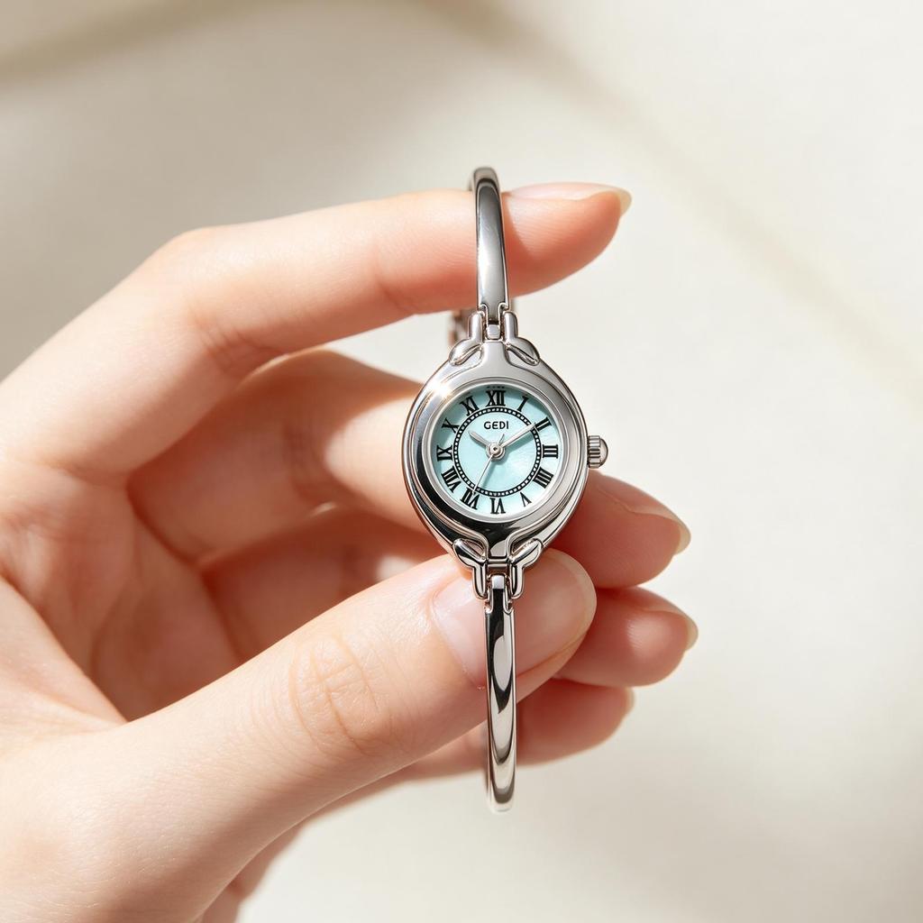 GEDI Women's Vintage Round Dial Thin Strap Waterproof Quartz Wristwatch