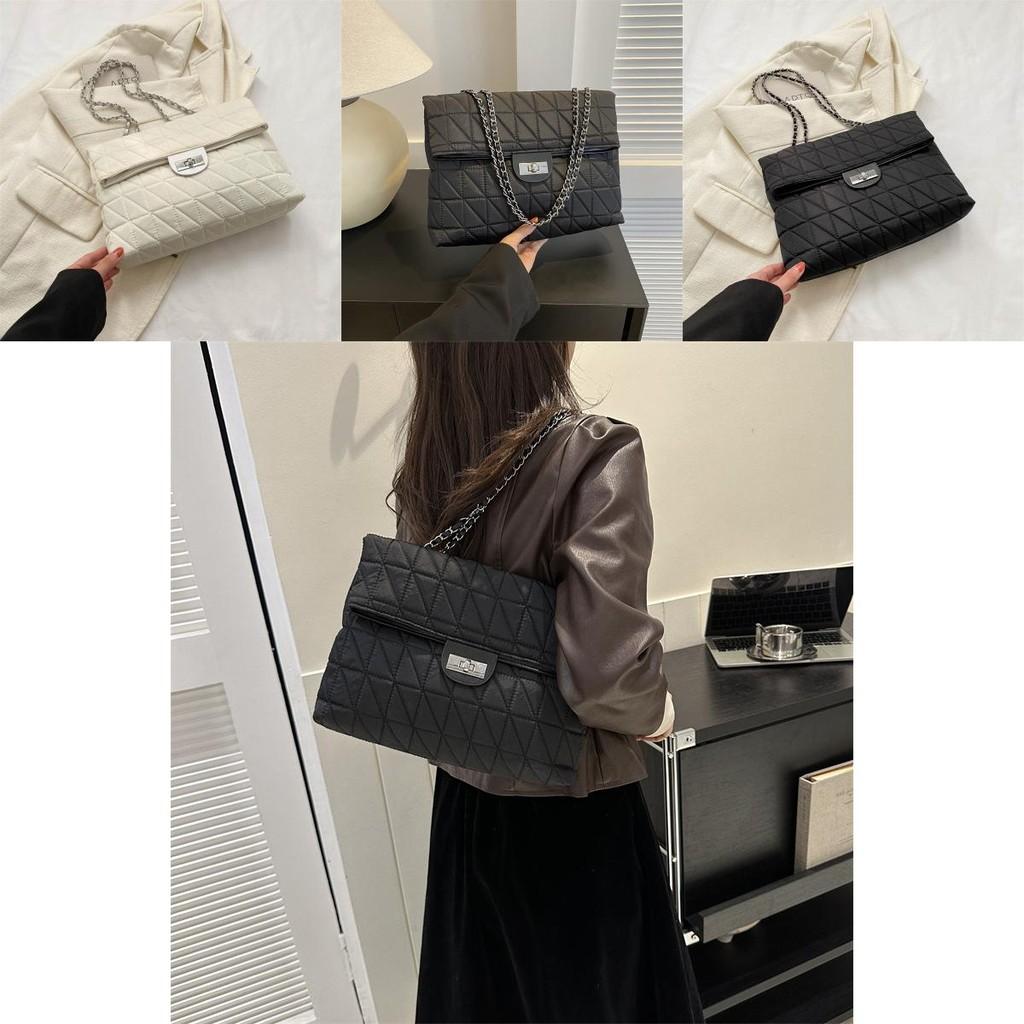 Fashionable Unique Designed Small Handbag For Women Stylish Crossbody Bag Black And White