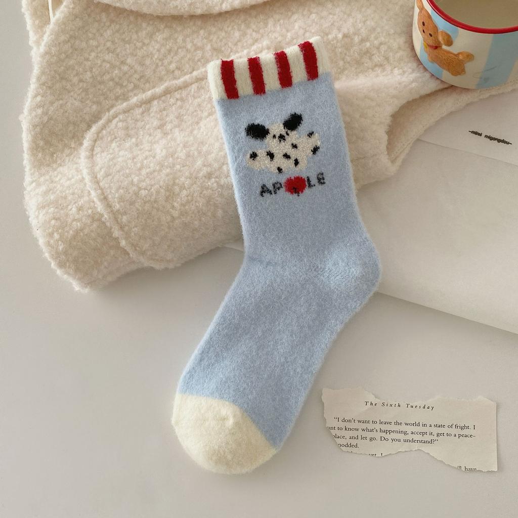 Soft Waxy Australian Fleece Socks, Puppy Hairball Cloth Label Medium Tube Ball Fleece Thickened Warm Medium Tube Socks