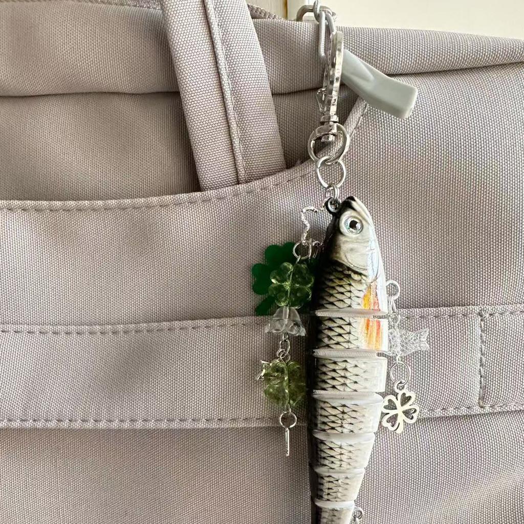 Niedlicher Fisch Schlüsselanhänger Langlebiger Legierungs-Harz-Anhänger Leichtes Tragbares Accessoire Für Schlüssel Taschen Geschenkidee