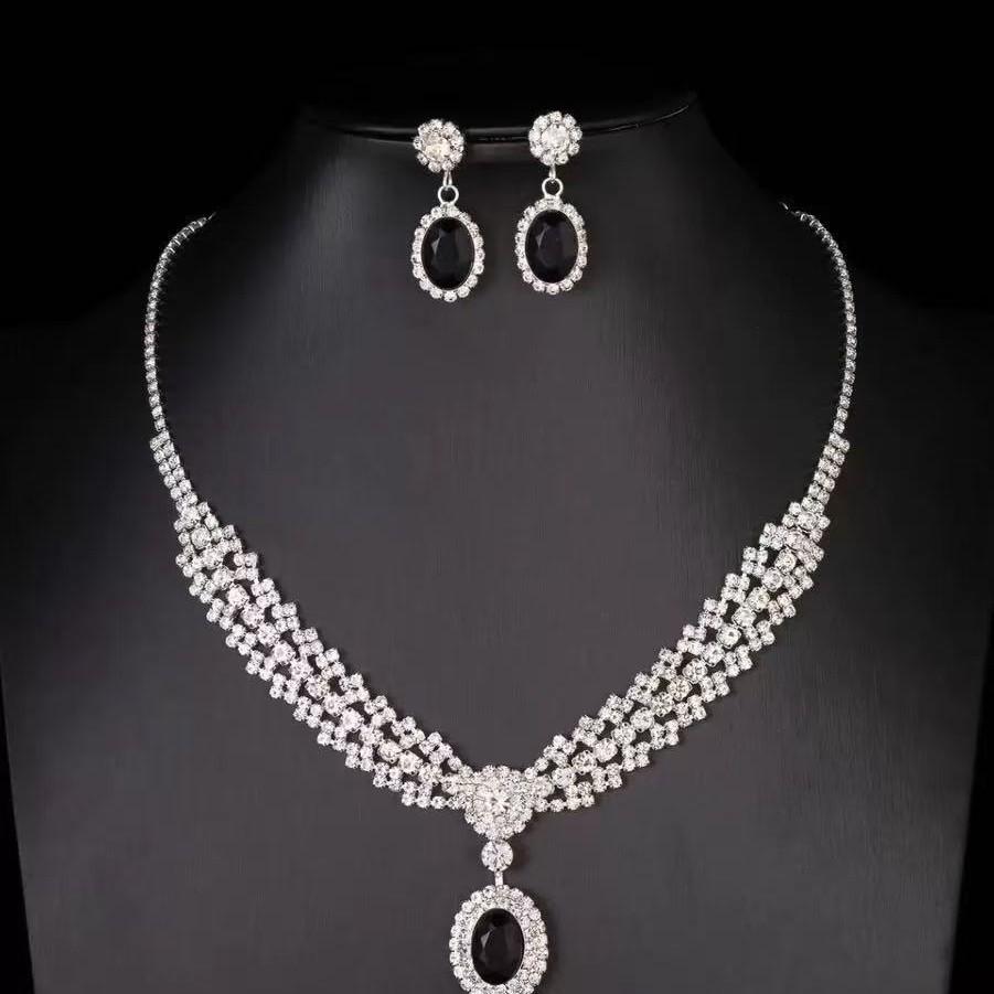 Trendy Women's Fashion Jewelry Set: Necklace & Earrings
