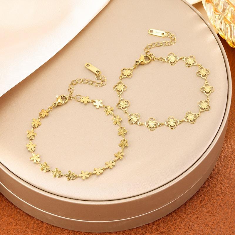 INS Style Trendy Flower Gold Tone Stainless Steel Unisex Party Bracelet Niche New Design Versatile Hand Jewelry