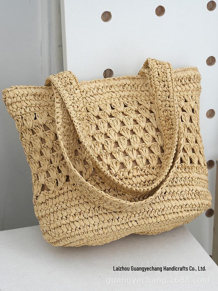 Handmade Hollow Woven Underarm Tote Bag: Fashionable Single Shoulder Beach & Commute Bag for Women