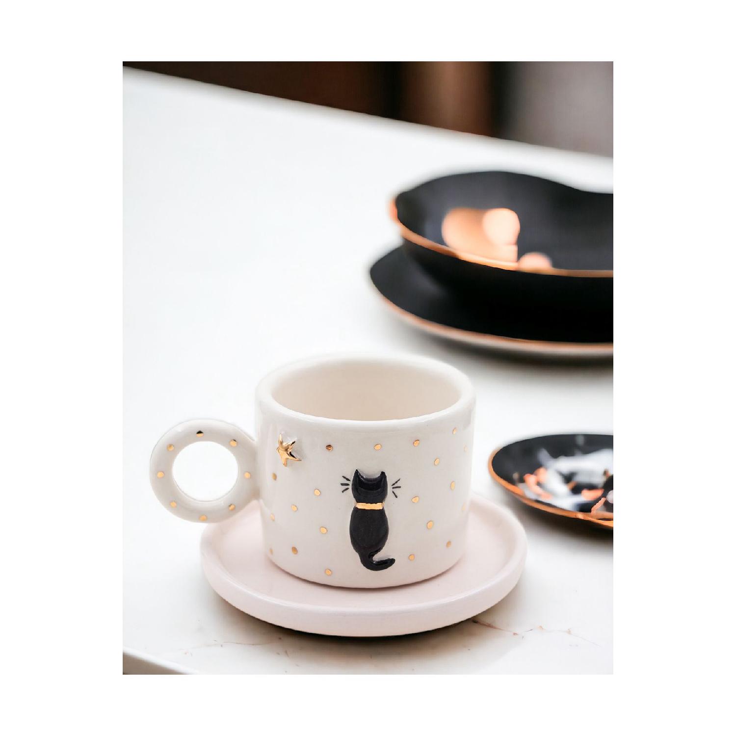 

Серия Cat Чашка для турецкого кофе с блюдцем ручной работы и рисунком кота с золотыми деталями, 100 мл