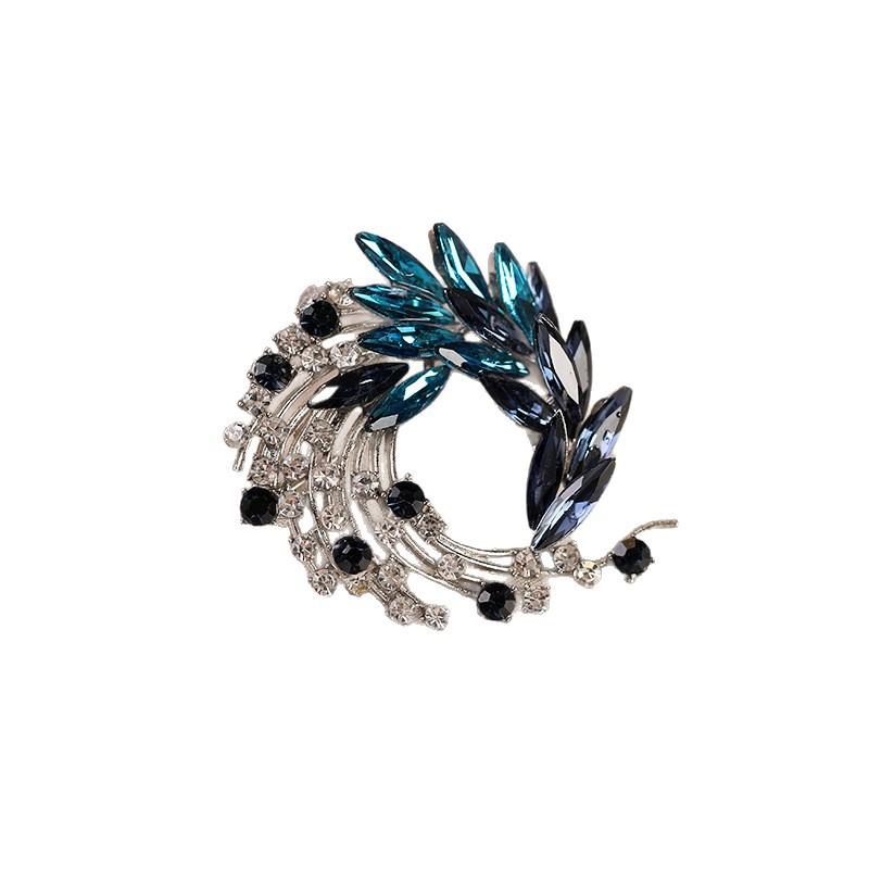 High-end Brooches, Elegant and Light Luxury Suit Sweaters, Pins and Accessories, and Niche Corsages