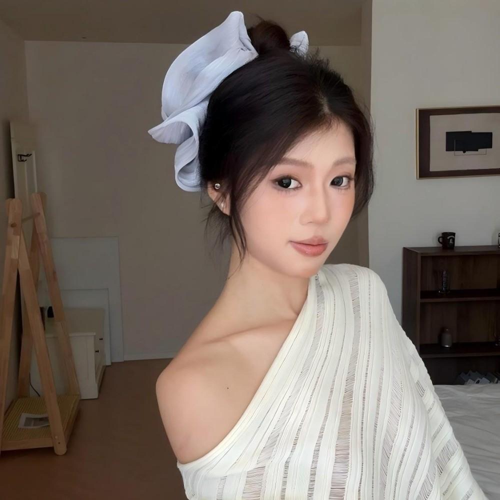 Wrinkled Edge Big Flower Hair Claw Clip Shiny Satin Fabric Hair Grips Large Bow Hair Clips Women