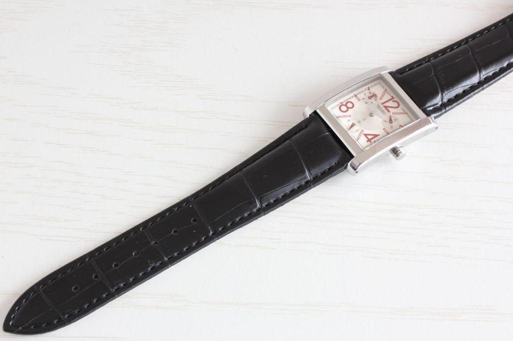 [USED] Working SEIKO LUKIA watch 5Y85-OAKO