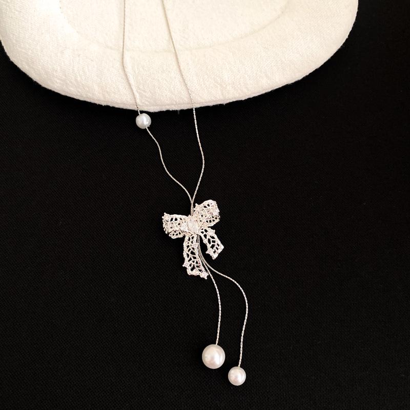 Girly Thoughts Zircon Bow & Pearl Tassel Clavicle Necklace - Stylish & Sweet Fashion for Women