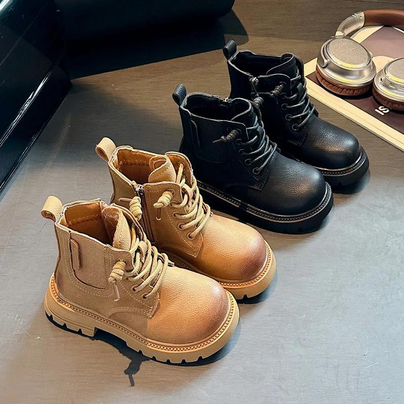 2024 Dětské plyšové módní kozačky pro dívky Zimní Nový korejský styl Měkká silná podrážka Protiskluzové Všestranné Trendy kožené boty