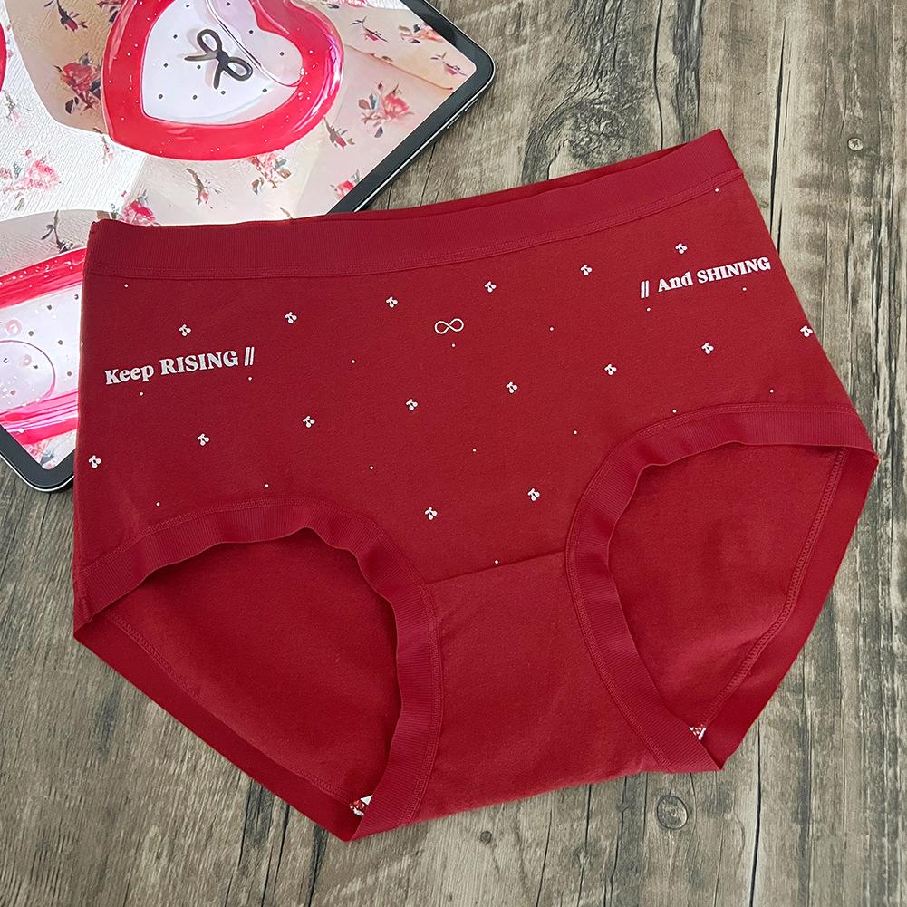 Female Spring and Autumn New Year Red Non-trace Waist Triangle Briefs