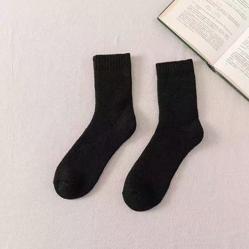Wool Socks - Men's and Women's Autumn/Winter Warmth-Adding Men's Mid-Calf Socks with Filling and Thickening. Wool Long Socks