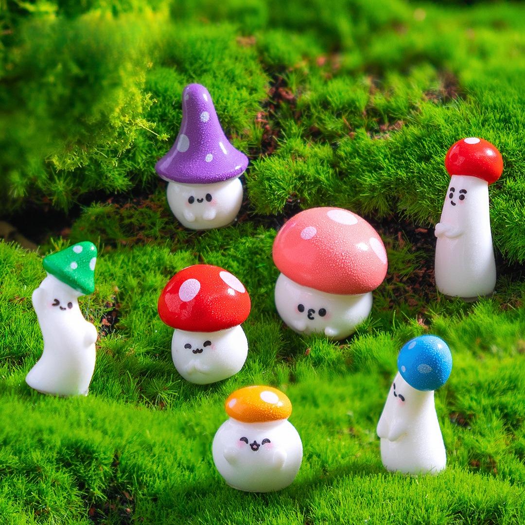 7 PCS Micro Landscape DIY Mushroom Decoration Set 7PCS