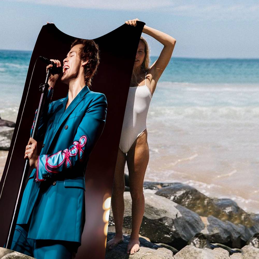 Famous Pop Singer Harris_Styles Black Microfiber Beach Towel Absorbent Quick dry Soft Swimming Resort Mountain Climbing Towel