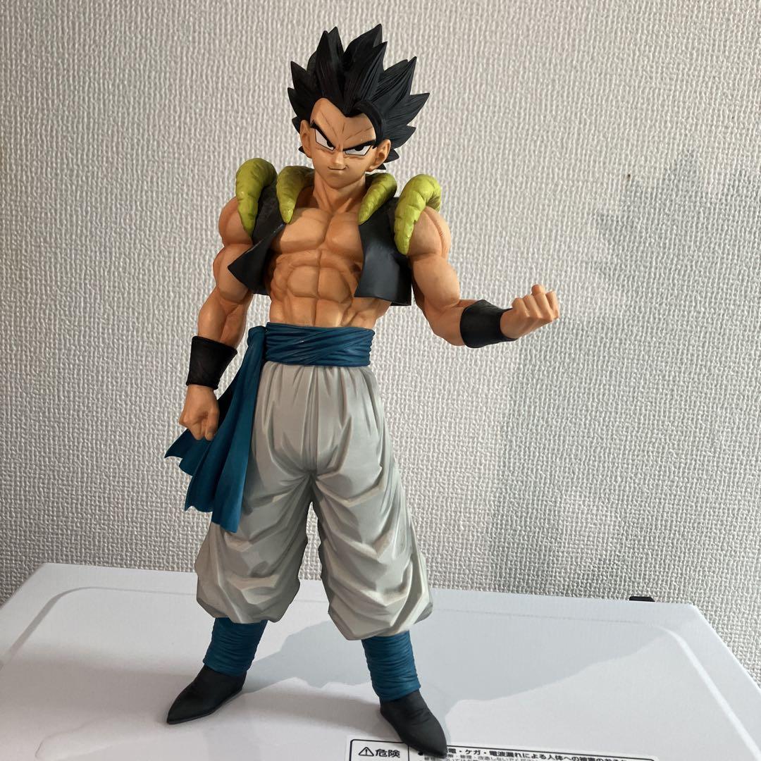 

[USED] Dragon Ball Gogeta Action Figure