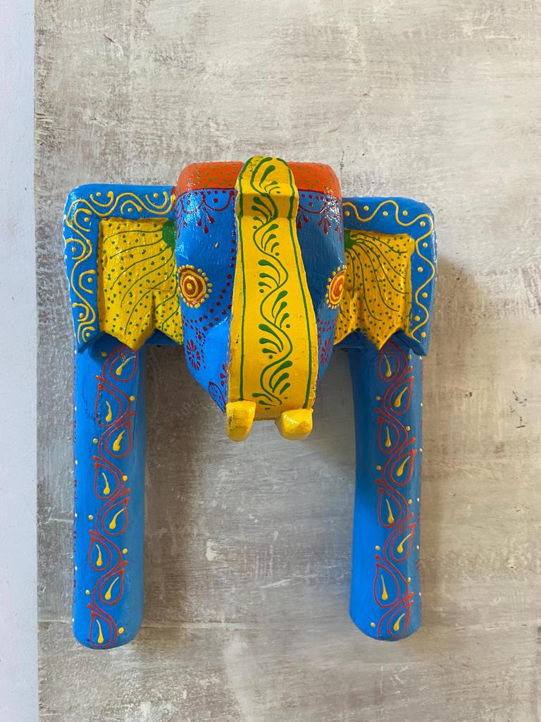 Hand-Painted Wooden Elephant Head Wall Hanging: Ethnic Home Decor