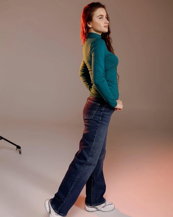 Women’s Classic Turtleneck – Elegant Fit & All-Season Comfort, Any Season, 8047-036 HC