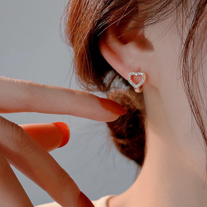 925 Silver Heart Hoop Earrings Temperament Simple Inlaid Zircon for Women Wedding Jewelry Accessories