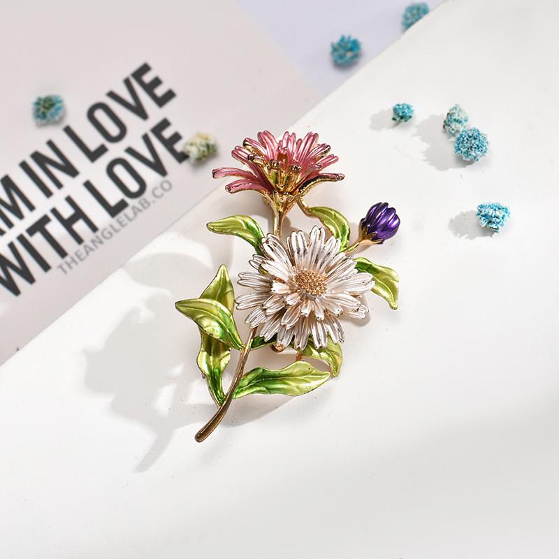 Fashion Floral Brooch Pin Alloy Animal Design For Women Office Wear