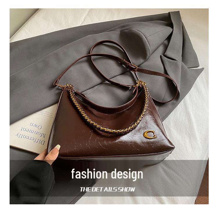 Korean Style Retro Handbag: High-End Fashion Shoulder Bag for Trendy, Versatile Commuter
