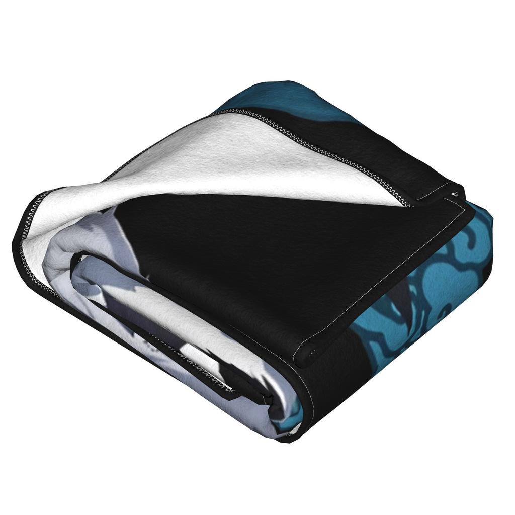 Loona Wolf Flannel Throw Blankets  Blanket for Home Travel Warm Bedroom Quilt