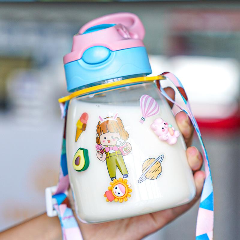Water bottle1011 new children's cartoon straw cup strap handle portable plastic cup baby cute water cup