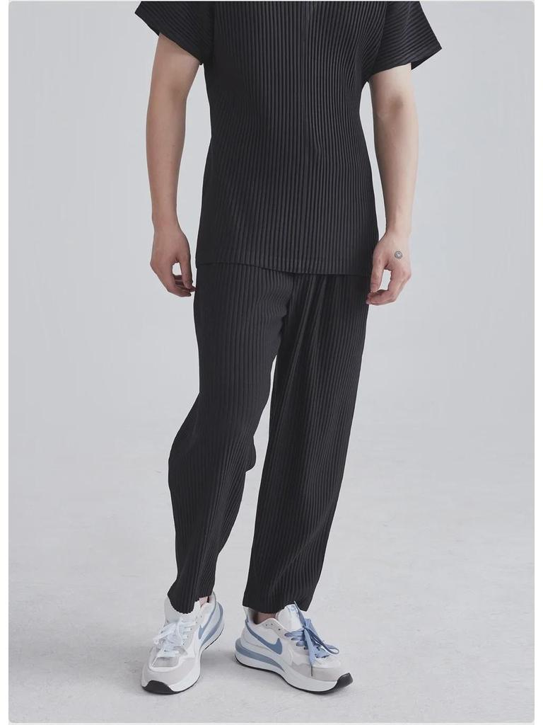 Miyake Men's Pleated Summer Loose-Fit Nine-Point Carrot Pants with Elastic Waist in Japanese Style - JF149.