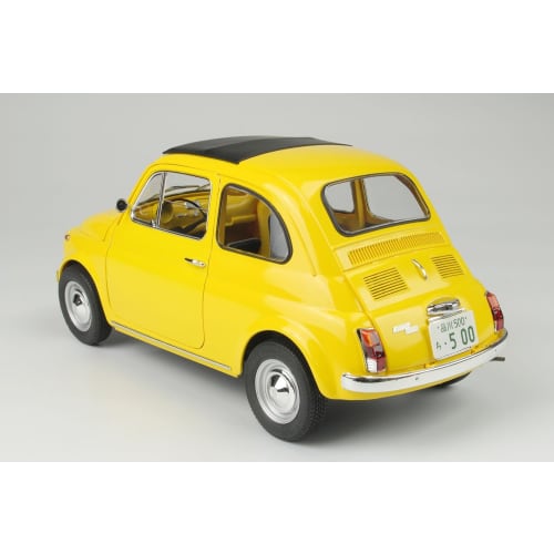 Platz/Italeri 1/12 Scale Fiat 500F 1968 with Roof Rack, Plastic Model Kit PIT006 (Car)