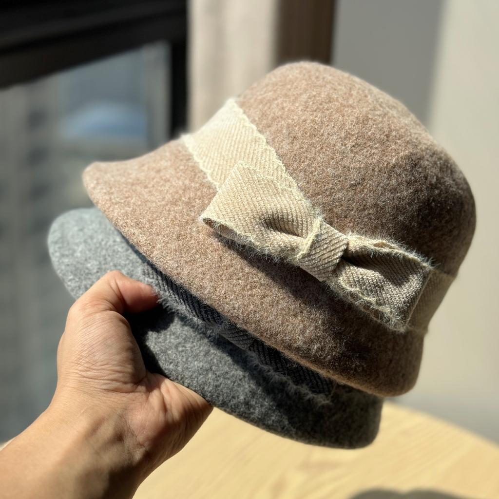 Neuer, kleiner, duftender Fischerhut im französischen Stil für Damen in Herbst und Winter, Hepburn-Stil, lockiger Topfhut, elegantes goldenes Geschenk.