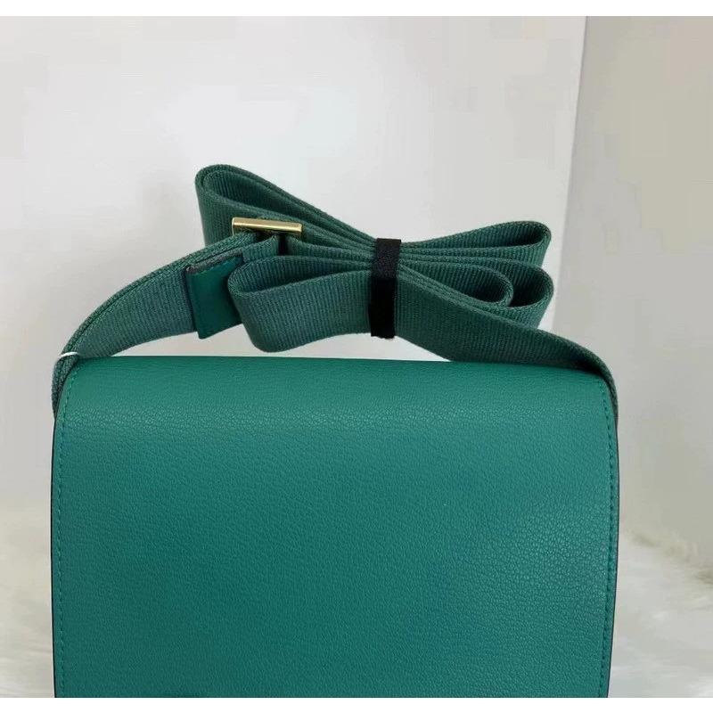 2025 New Leather Women's Bag Goat Pattern Leather Men's and Women's Same Clogs Wide Shoulder Strap Epoxy Leather Color Buckle Cross-border Wholesale