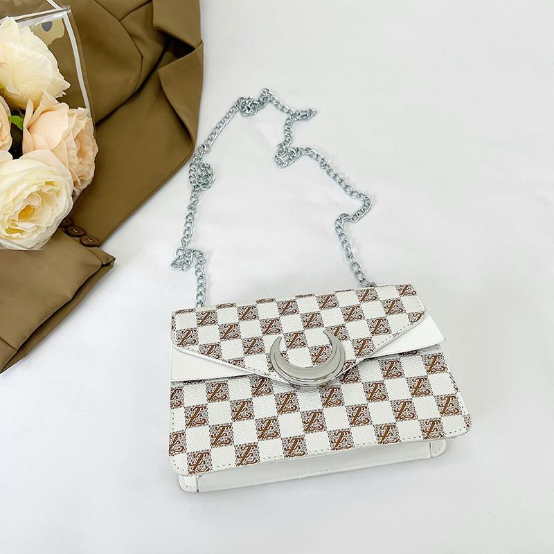 Elegant Retro Women s Shoulder Bag Fashionable Spring Chic Small Handbags Off White