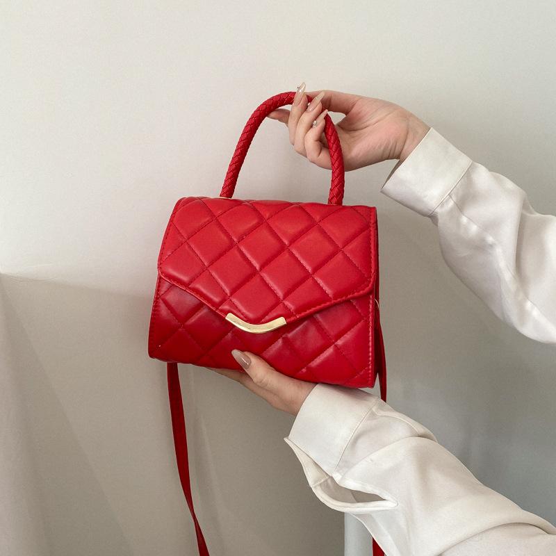 

Casual bag women s 2024 new simple solid color shoulder bag fashionable large capacity underarm bag simple small square bag women червоний