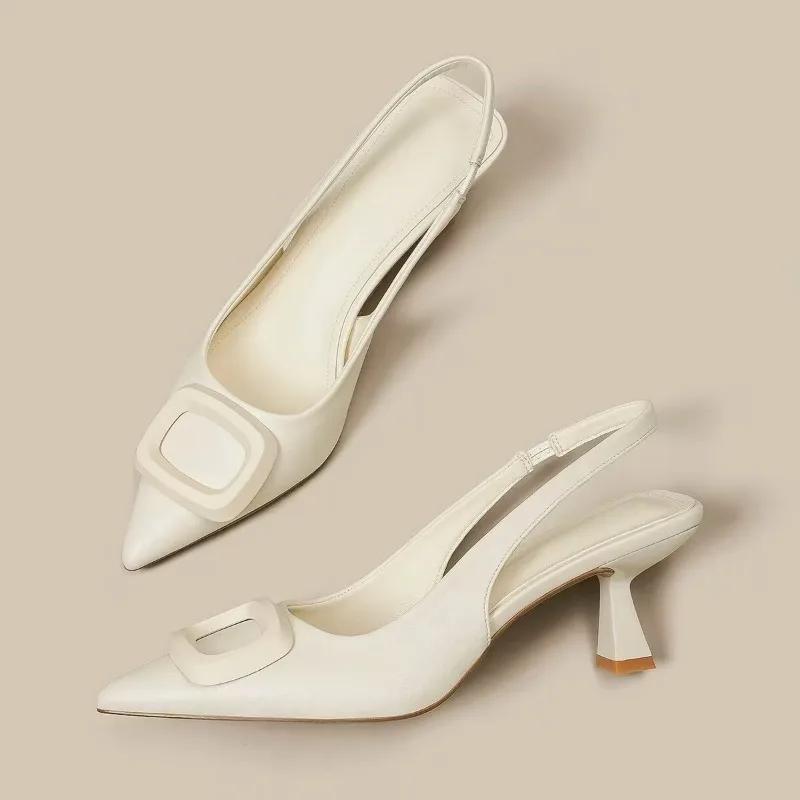 

мода 2024 года Модные женские туфли с острым носком, женские туфли-лодочки, осенние туфли с неглубокими металлическими украшениями, туфли на шпильках или тонких каблуках 39 покинуть белый