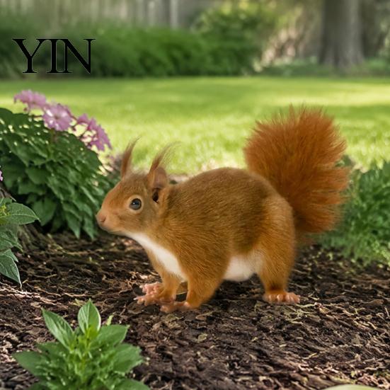 Vivid Squirrel Shape Lawn Decor Realistic Garden Stake, 2D Flat Acrylic Yard Art Outdoor Decorative Ornament Cute for Patio Pathway Decoration Stakes