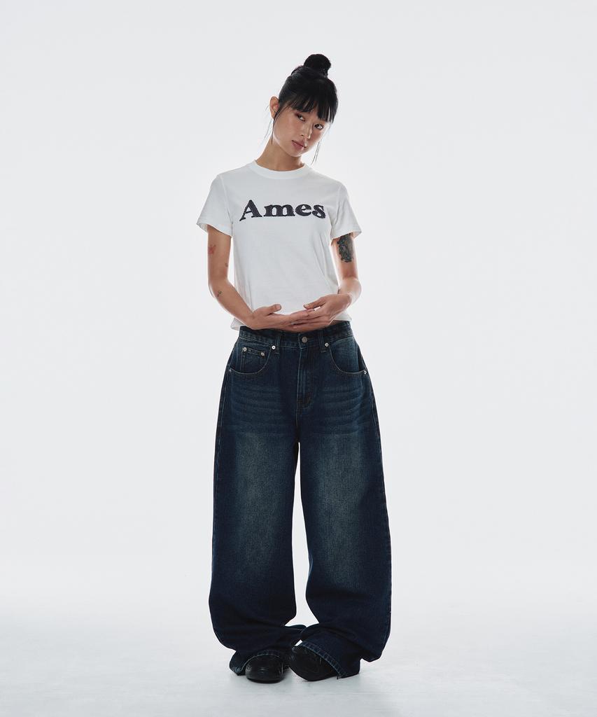 AMES-WORLDWIDE Basic Logo Denim Applique Tee White (Am2Emut514A)