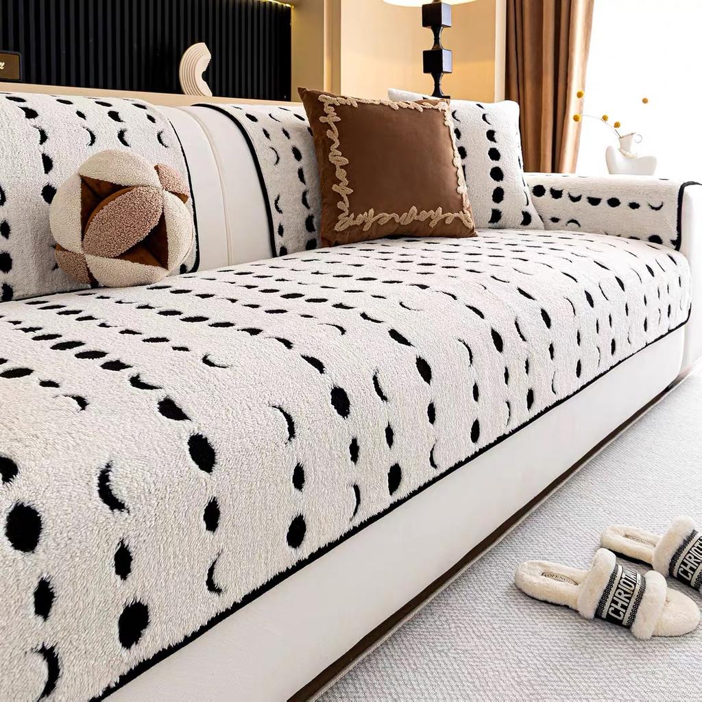 Cream Style Plush Sofa Cover Fabric with High-end Feel Fixed Anti Slip Sofa Anti Cat Scratch Seat Cushion Autumn and Winter