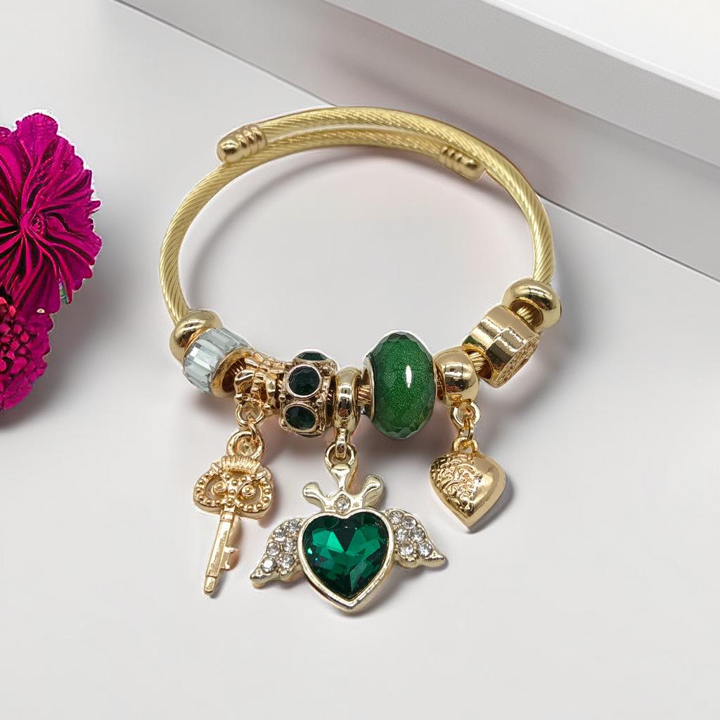 2026 New Designs Heart Key love Charms Stainless Steel 18K Golden Women Charms Bracelet