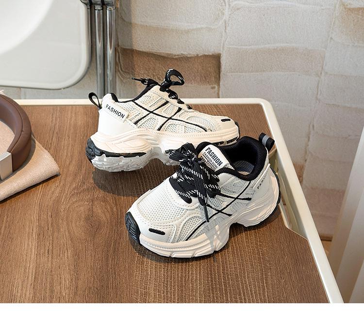 Scarpe alla moda per bambini in stile coreano - Primavera 2026: Scarpe da ginnastica leggere e comode per la corsa per ragazzi e ragazze.