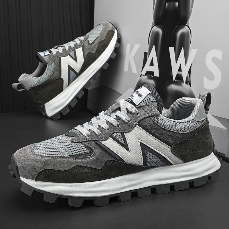 

Мужская обувь 2024 года, осень, новая сетчатая дышащая обувь в гонконгском стиле, нишевая мужская обувь для отдыха, спорта, бега, модная обувь для папы Форреста Гампа 44 серый