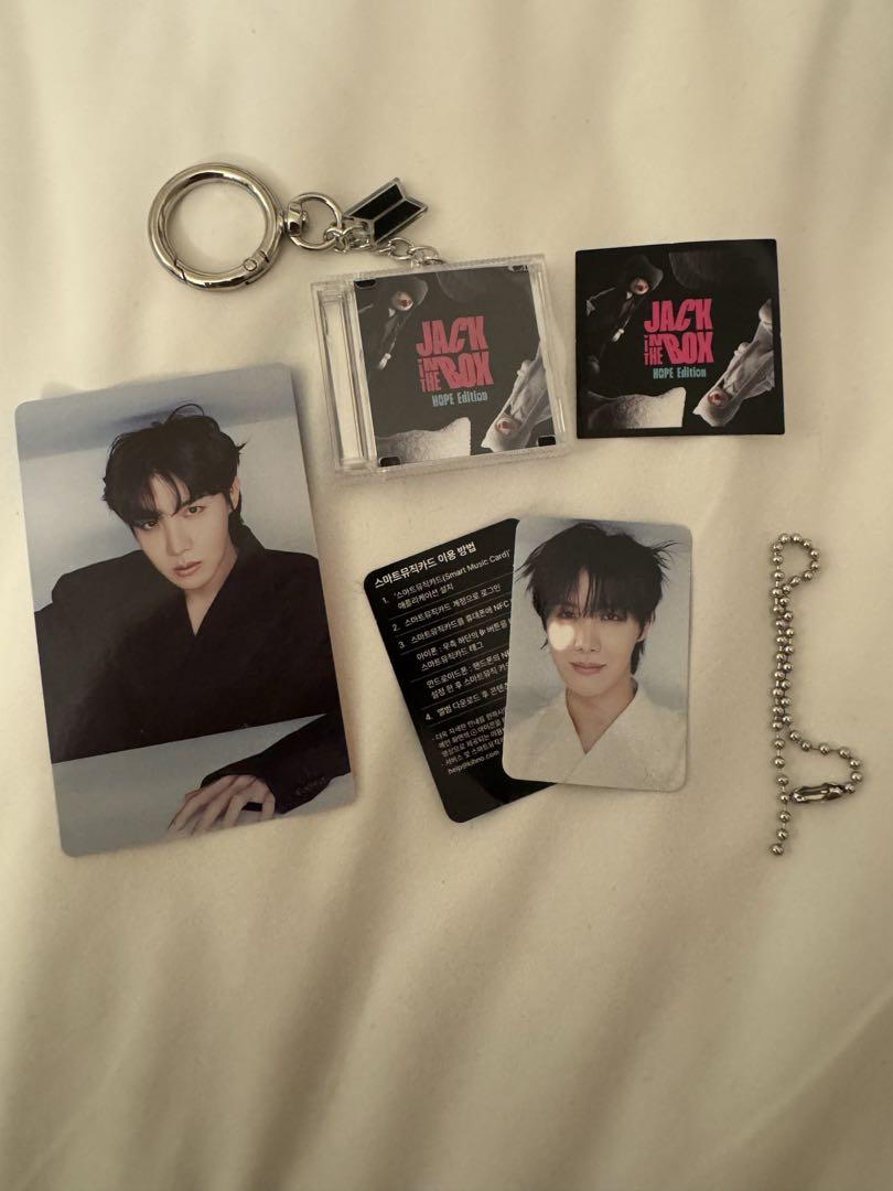 

[USED] BTS 2025 FESTA Capsule Album J-Hope with Bonus Trading Card