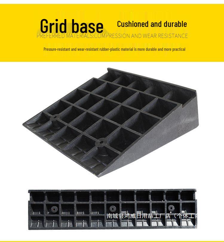 1-Meter Household Rubber-Plastic Ramp Mat for Steps, Curbs & Road Edges