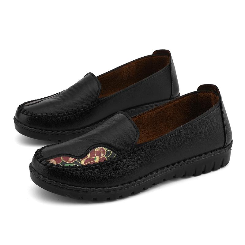 Sommer Damen Freizeitschuhe Leder Damen Ballerinas Slipper Damen Leichte Mokassins Designer Schuhe Mujer