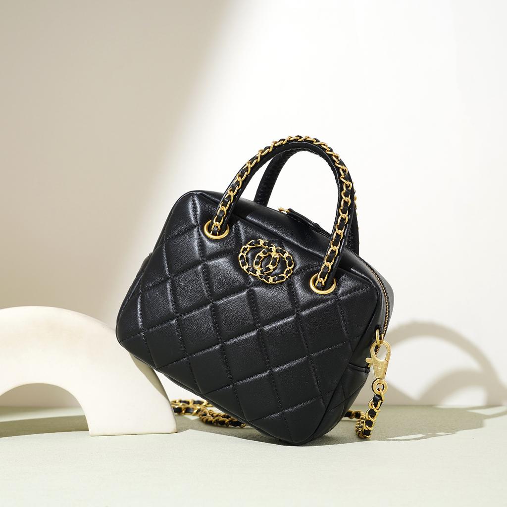 French Light Luxury Small Fragrance Style Crossbody Bag Women's Chain Fashion Trend Shoulder Bag Simple and Versatile Handbag Bag