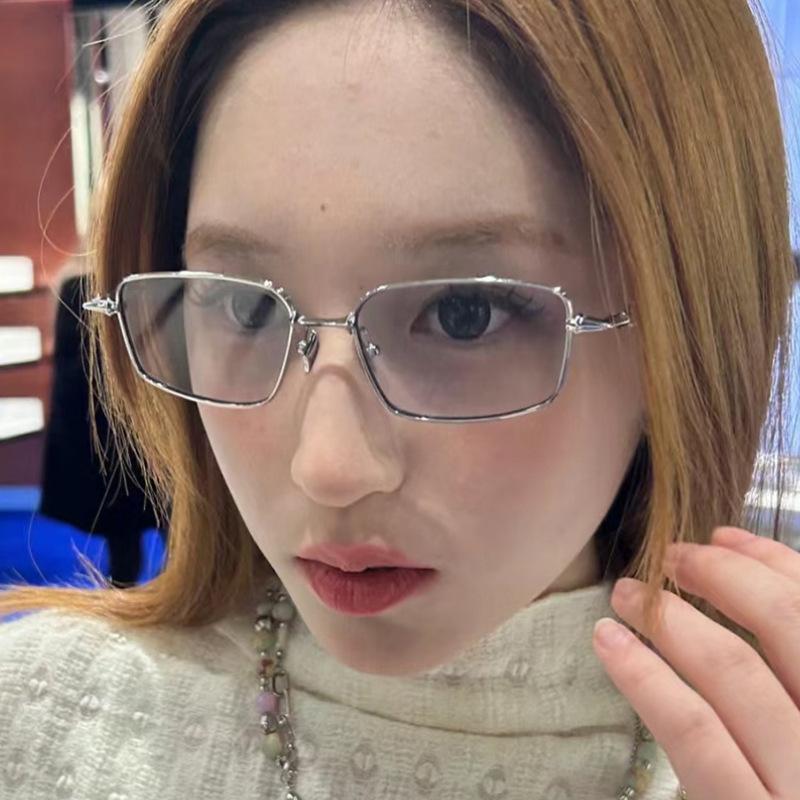 Lunettes de soleil style coréen pour femmes, forme carrée, monture en alliage, lunettes de soleil pour hommes, cool, élégantes, pour voyage, lunettes de soleil pour femmes