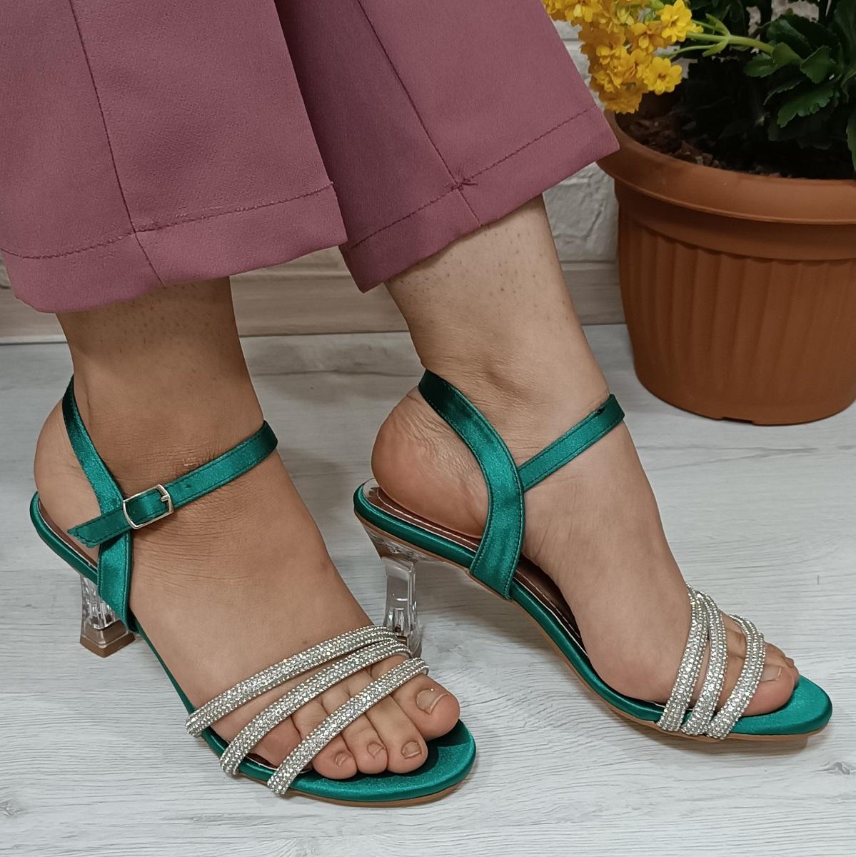 

Fiyra 7027 Зеленые женские вечерние модельные туфли с тремя ремешками и камнями на стеклянном каблуке высотой 7 см 36 зелёный