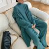 Set di maglioni lavorati a maglia stile europeo e americano per l'autunno e l'inverno da donna, maglione giacca stile pigro + pantaloni a gamba larga set da tre pezzi