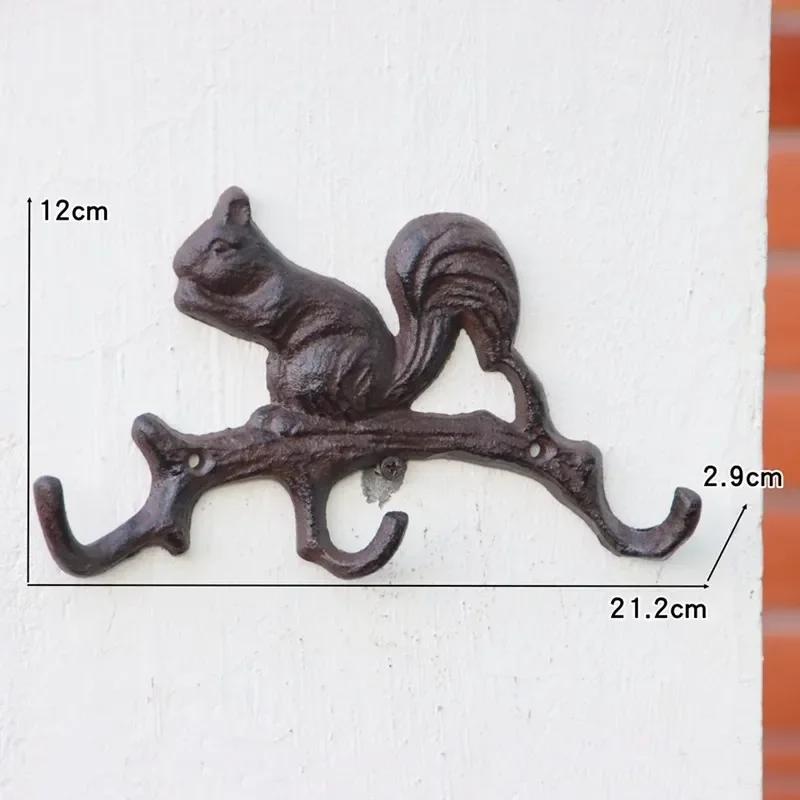 Letter Shape Hooks Metal Cast Iron Classical Retro Garden Courtyard Wall Decorate Clothes Hat Wall Mounted Rusty Colored Hook