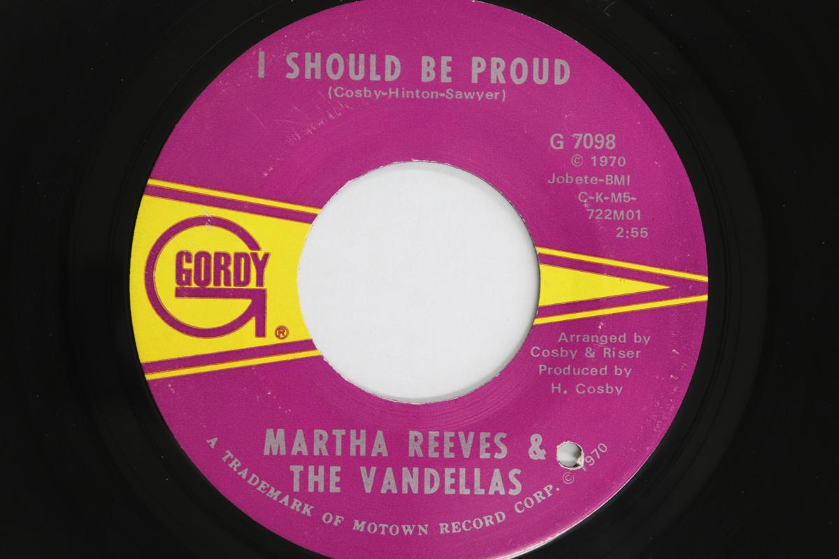 

7-дюймовая пластинка MARTHA REEVES, VANDELLAS - I Should Be Proud / Love, Guess Who G7098 GORDY 1970 США Соул/Фанк Б/У