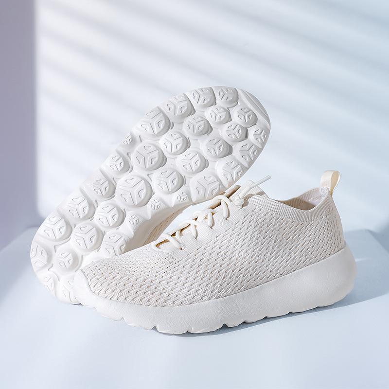 

2025 summer women s shoes new mesh sports single shoes breathable casual couple shoes flying woven lightweight student running shoes 35