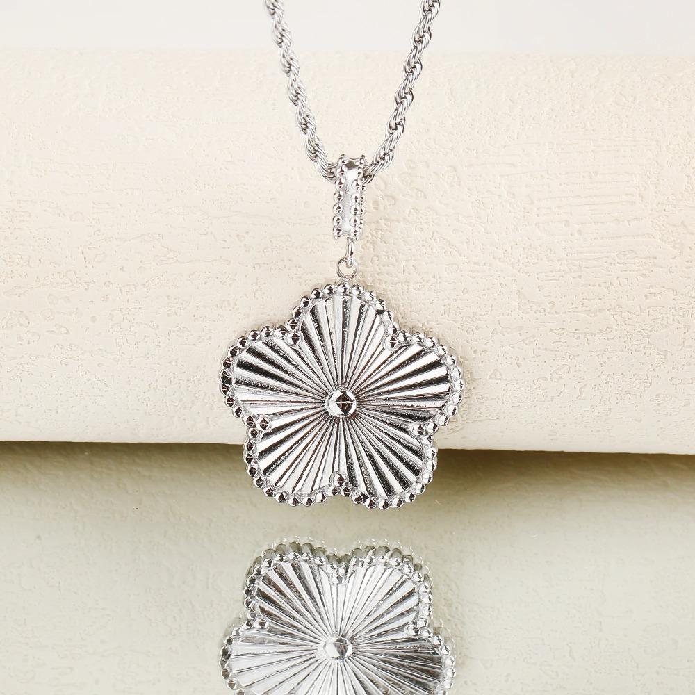 Classic 45cm 60cm Stainless Steel Laser Sweater Chain Necklace Luxury Women Party Jewelry Clover Pendant Trendy